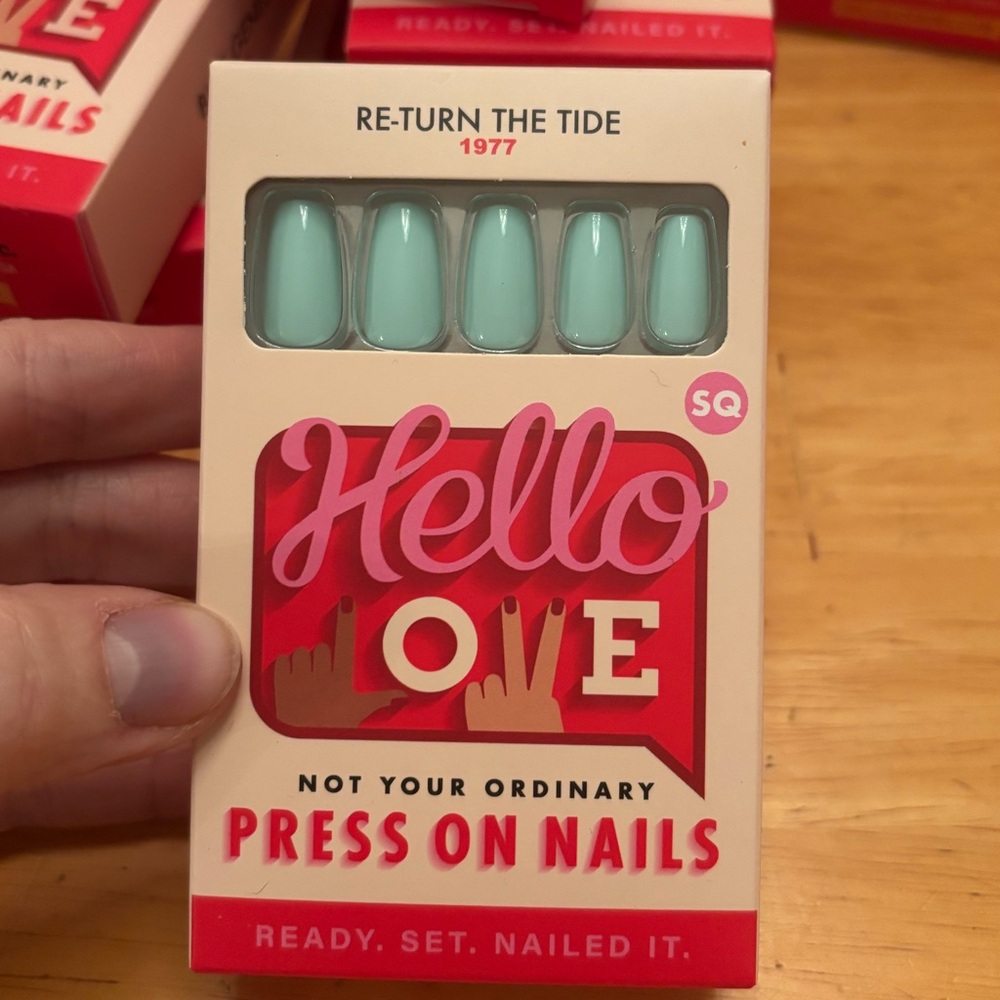 💋❤️Hello Love nails in style Re-Turn the Tide 💋❤️
